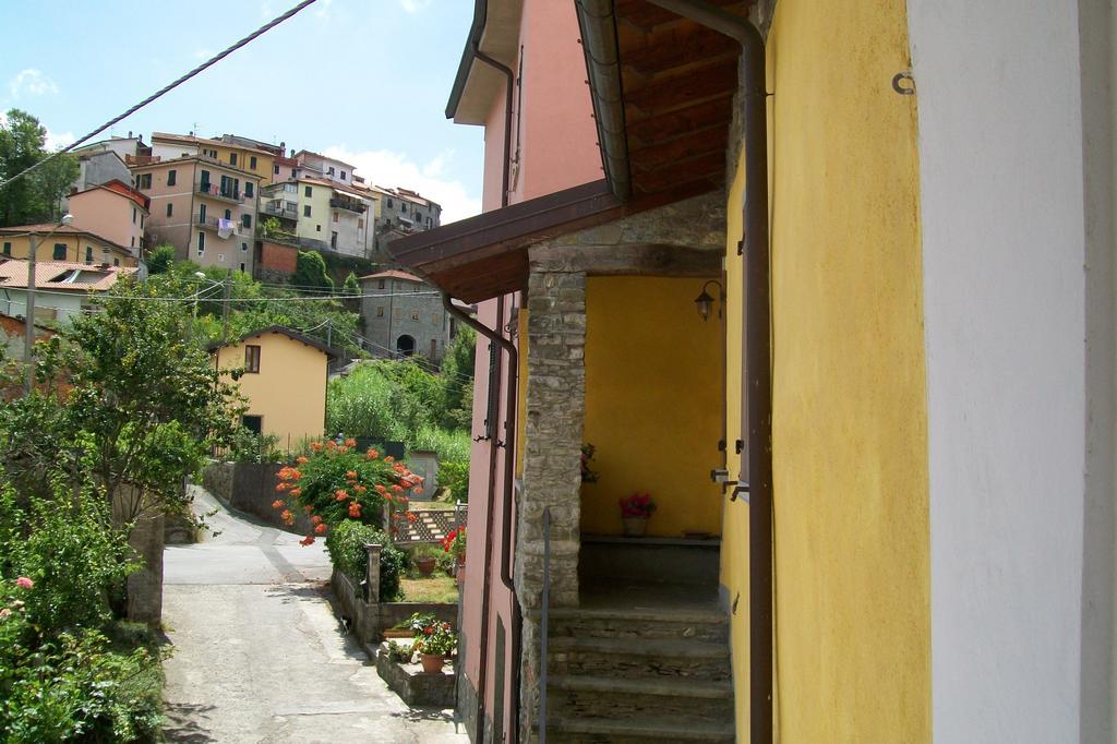 La Casa Del Borgo Apartment Beverino Cameră foto